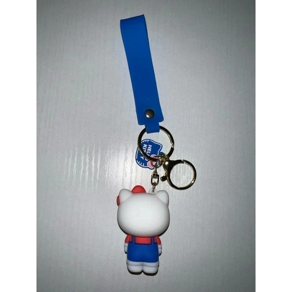 New Hello Kitty keychain - Picture 3 of 3